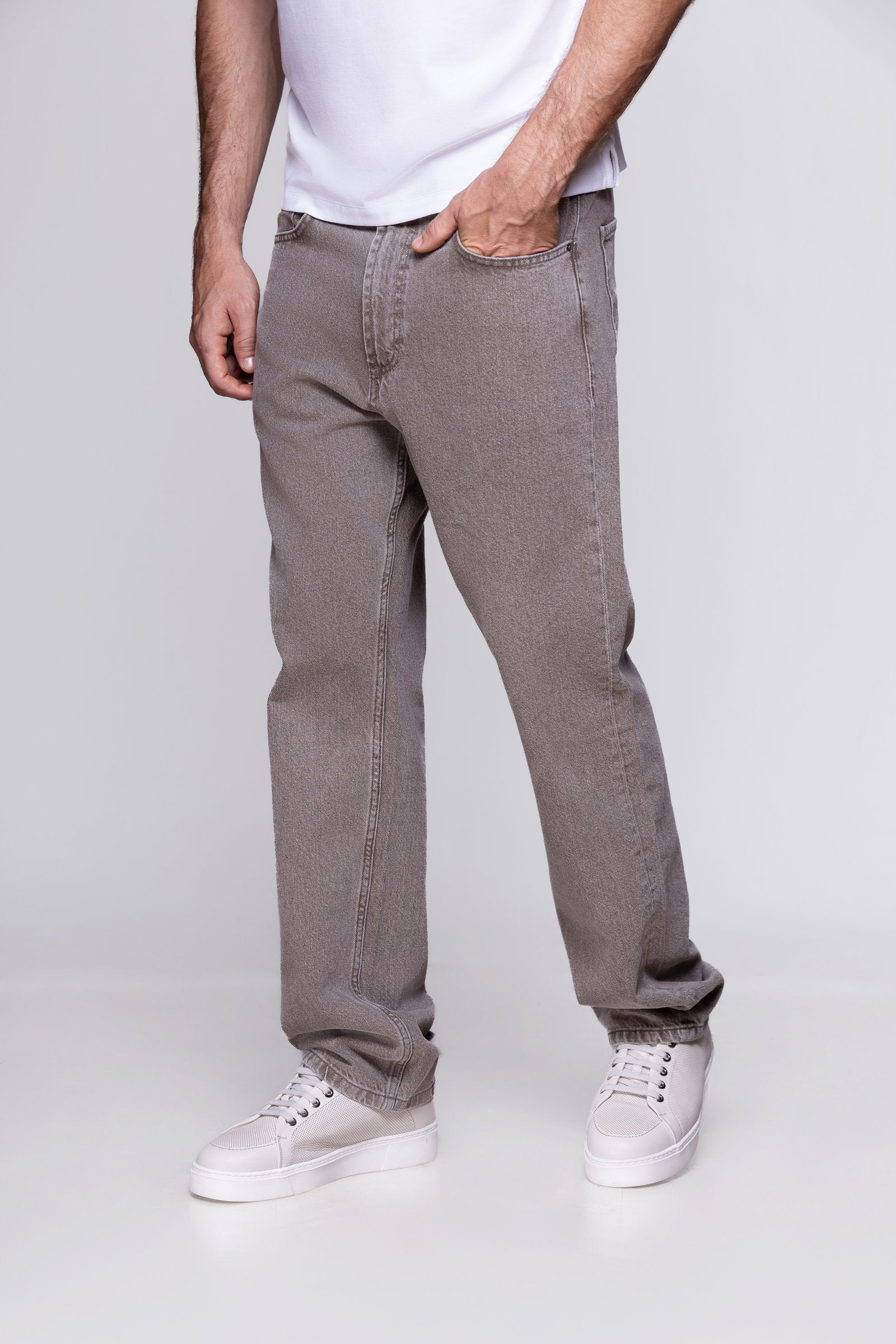 Light khaki Relaxed-Fit Jeans