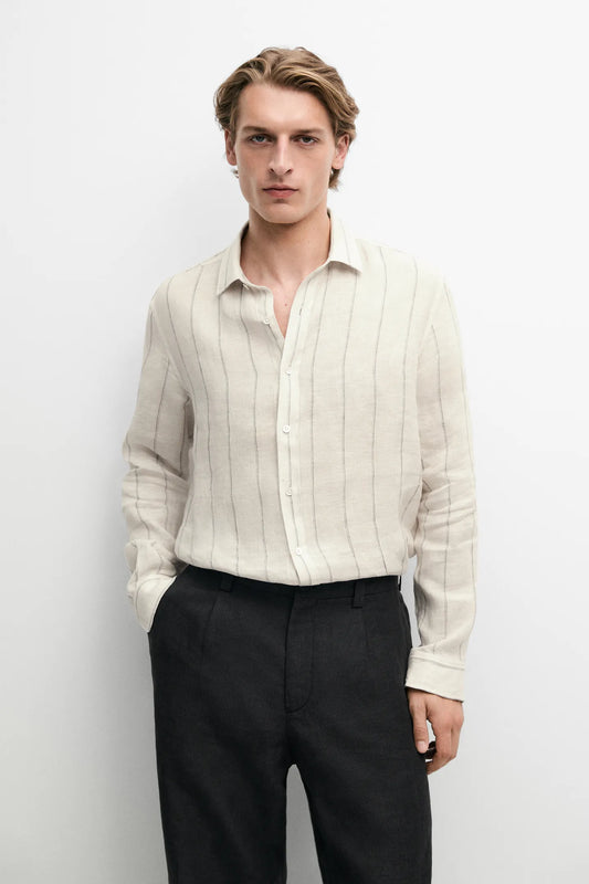 Linen Regular Fit Shirt - model detail